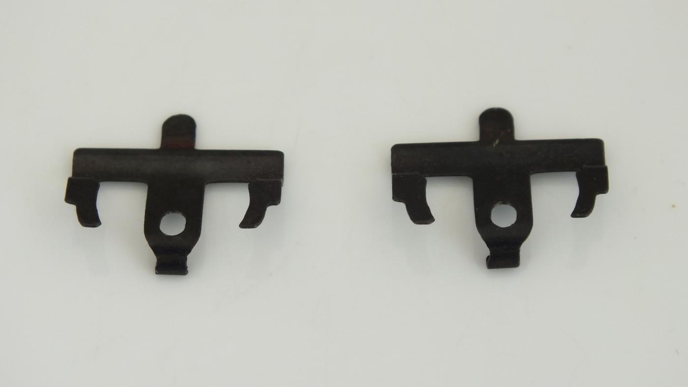 MS36 * HORNBY DUBLO WRENN 2 X AXLE HANGER WITH BRAKES K6B £1.75