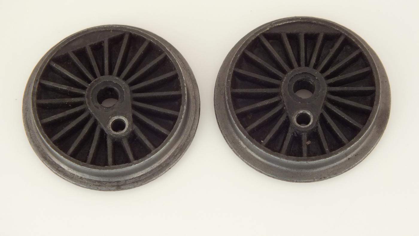 S4011 HORNBY TRIANG FLANGED BUSHED WHEEL EARLY PRINCESS     G3E