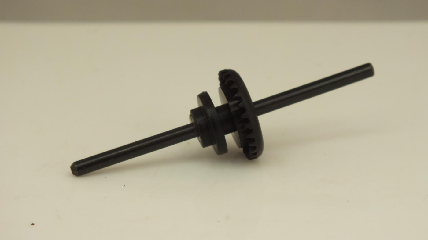 W5140 SCALEXTRIC AXLE & GEAR  APPROX 51.04mm     P3A