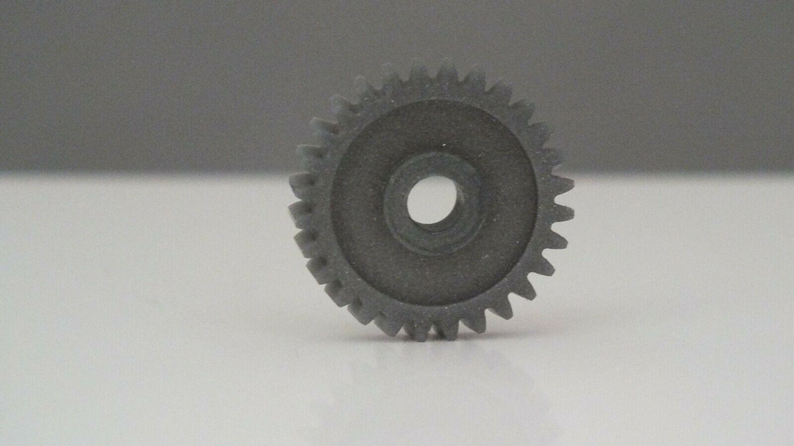 S9573 # HORNBY TRIANG 28 TOOTH DRIVE GEAR FOR X03 & TURN TABLE        H2C       