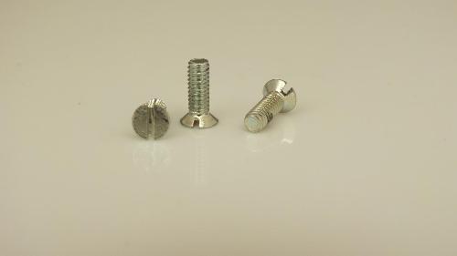 S1011 HORNBY TRIANG PKT 10 MULTI USE SCREWS      X16A 