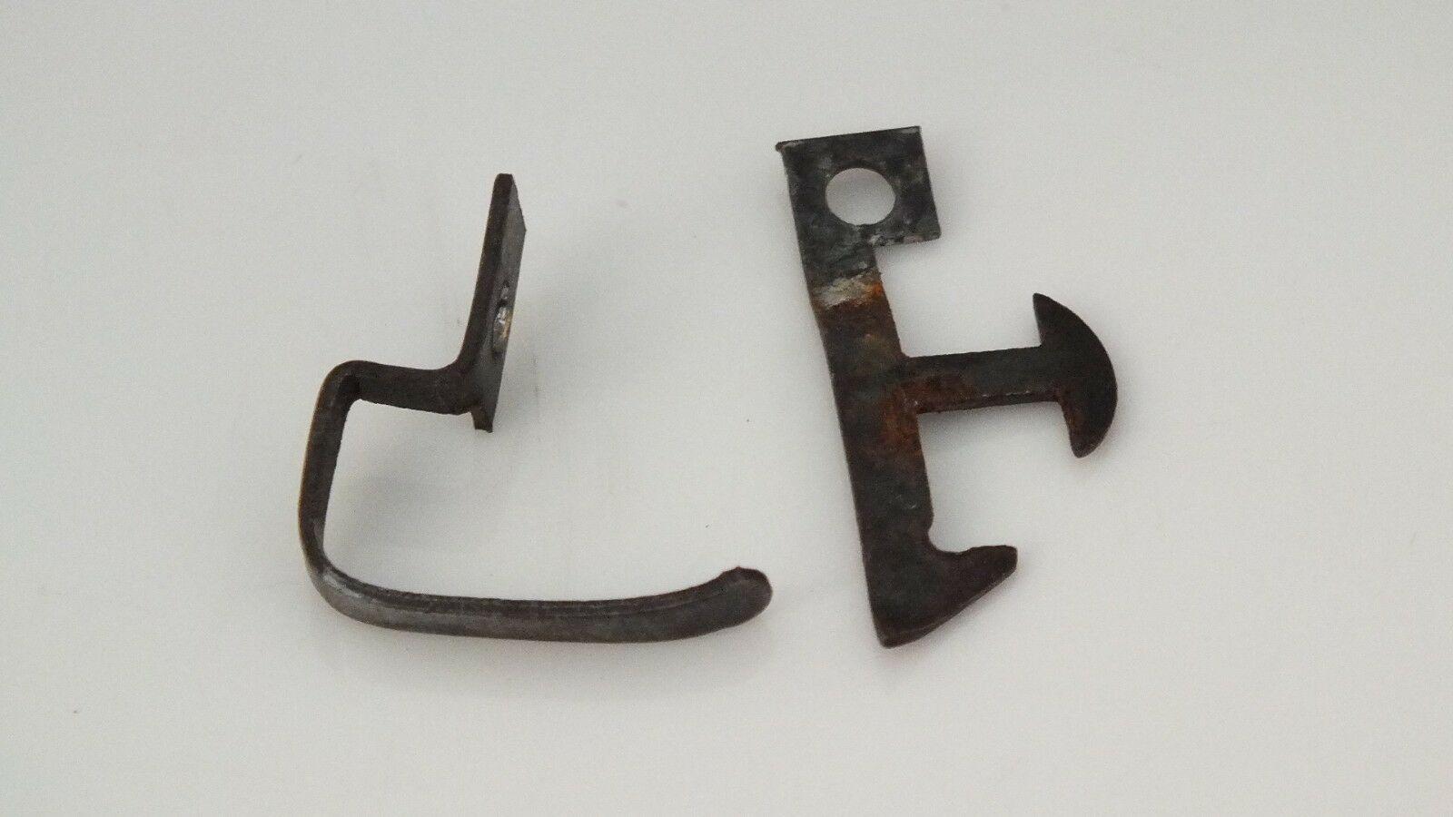 X47C HORNBY EARLY TRIANG COUPLING HOOK A1B