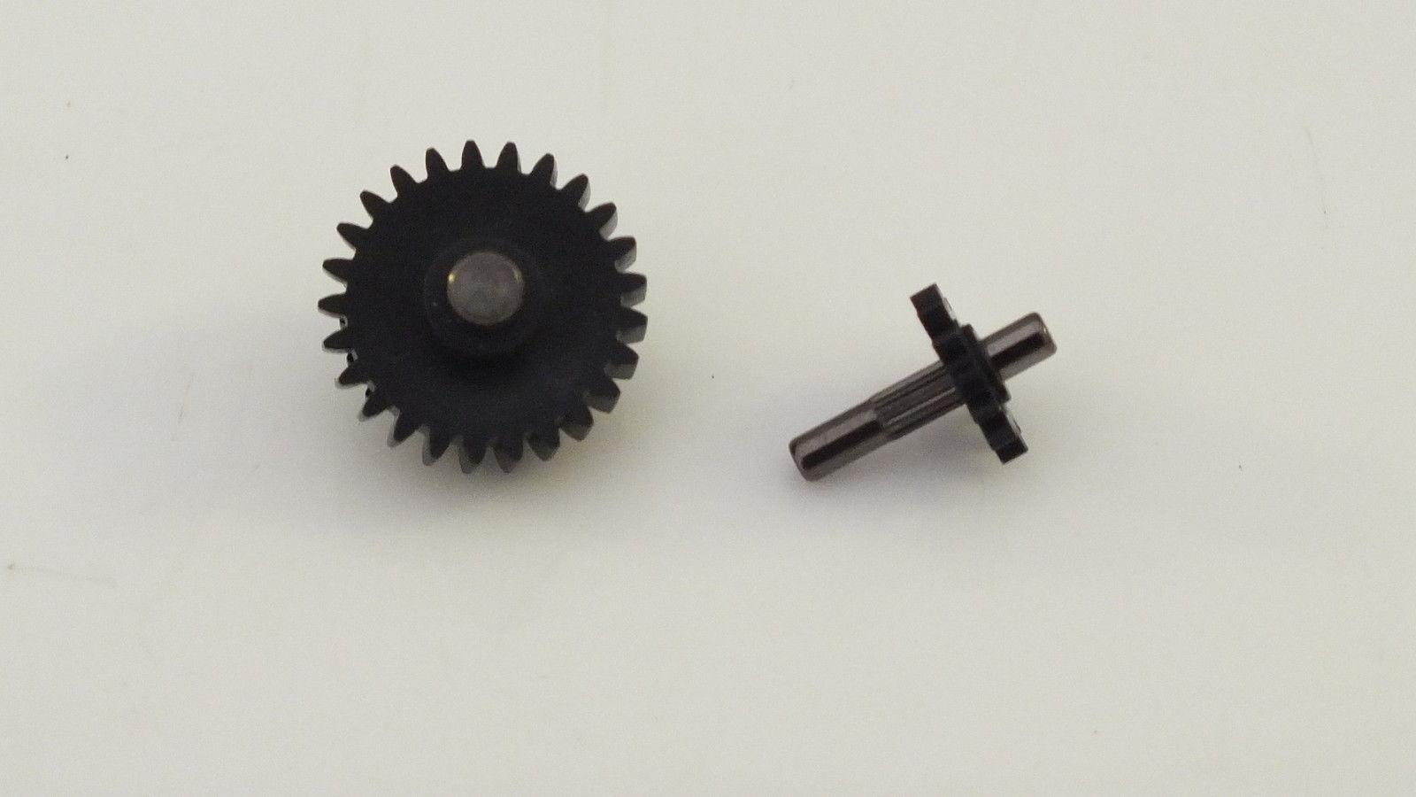 X6216 HORNBY TRIANG GEAR SET AND SHAFTS  THOMPSON L1   B8D
