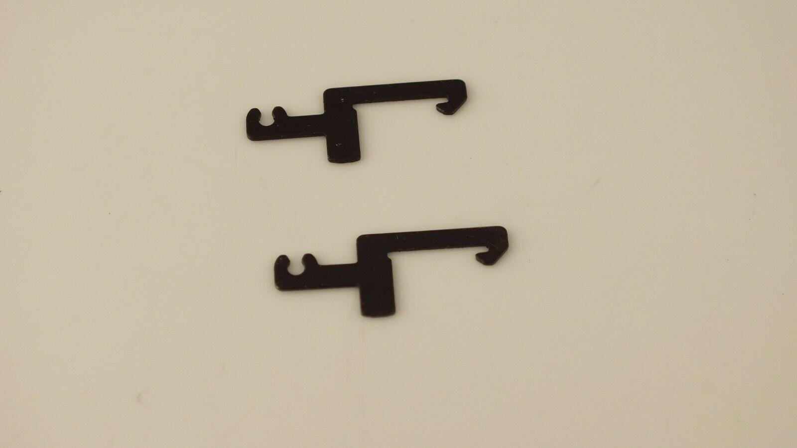 X9428  x 2 HORNBY LIMA   COUPLING HOOKS BOTTOM FIXING                      T19A