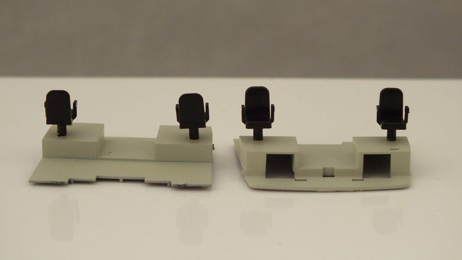 X9532  # HORNBY TRIANG  PAIR CENTRAL ROOM FLOOR WITH CHAIRS     Z22C
